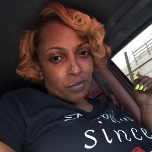 Meet your Posher, Candace